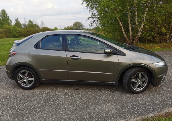 Honda Civic cena 25990 przebieg: 140000, rok produkcji 2009 z Krzanowice małe 154